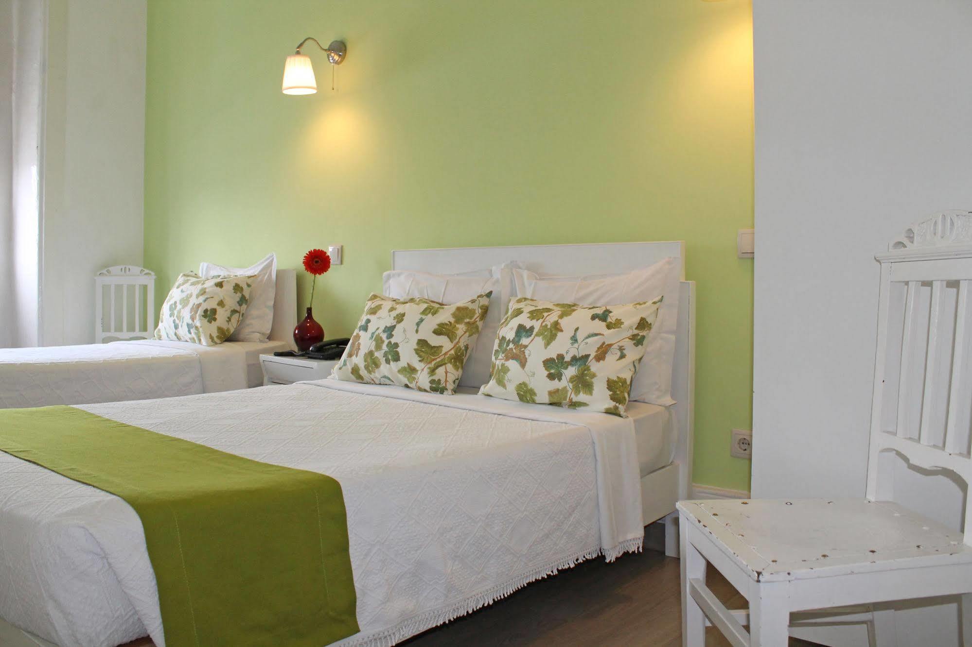 Poveira Hotel *